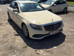 Beige Gebraucht 2017 Mercedes 200 Limousine | 10.900 €