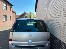 Silber Gebraucht 2007 Opel Meriva Cosmo Van / Kleinbus | 3.000 € (Fairer Preis)