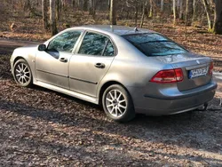 Silber Gebraucht 2004 Saab 9-3 Limousine | 2.150 € (Fairer Preis)