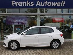 Weiß Gebraucht 2022 Skoda Fabia Active Kleinwagen | 10.900 € (Guter Preis)