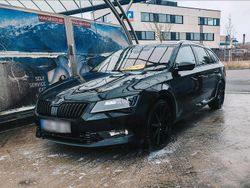 Schwarz Gebraucht 2016 Skoda Superb Kombi | 13.999 €