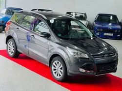 Grau Gebraucht 2015 Ford Kuga Titanium SUV | 13.450 € (Fairer Preis)