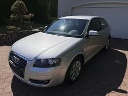 Silber Gebraucht 2007 Audi A3 Ambiente Limousine | 8.250 €