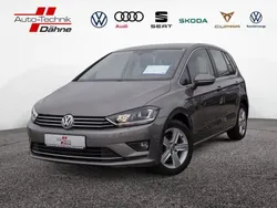 Grau Gebraucht 2015 VW Golf Sportsvan Highline Van / Kleinbus | 15.880 € (Fairer Preis)