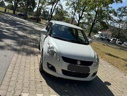 Weiß Gebraucht 2010 Suzuki Swift Kleinwagen | 5.600 € (Etwas zu teuer)
