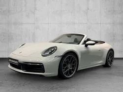 Grau Gebraucht 2022 Porsche 992 Cabrio | 155.900 € (Teuer)
