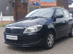 Black magic pearlescent Gebraucht 2011 Skoda Fabia Special Limousine | 3.490 € (Fairer Preis)