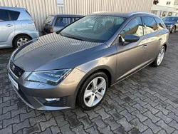 Grau Gebraucht 2016 Seat Leon ST FR Kombi | 11.600 € (Fairer Preis)