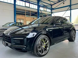 Schwarz Gebraucht 2020 Porsche Cayenne SUV | 67.900 € (Etwas zu teuer)