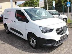 Weiß Gebraucht 2022 Opel Combo Edition Van / Kleinbus | 8.400 € (Teuer)