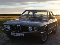 Grün Gebraucht 1981 BMW 528 Limousine | 15.950 €