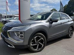 Grau Gebraucht 2021 Mitsubishi Eclipse Cross Plus SUV | 20.590 € (Fairer Preis)