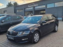 Schwarzmagic perleffekt Gebraucht 2018 Skoda Octavia Clever Kombi | 12.999 € (Guter Preis)