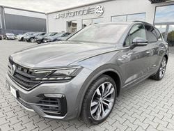 Grau Gebraucht 2020 VW Touareg R-line SUV | 47.990 € (Etwas zu teuer)