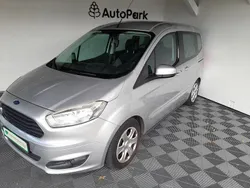 Silber Gebraucht 2015 Ford Tourneo Courier Trend Van / Kleinbus | 6.350 € (Guter Preis)