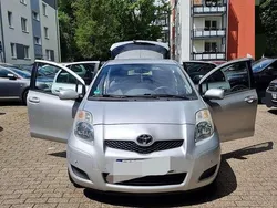 Gebraucht 2009 Toyota Yaris Executive Limousine | 6.350 € (Etwas zu teuer)
