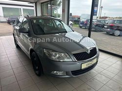 Grau Gebraucht 2012 Skoda Octavia Elegance Kombi | 7.600 € (Superpreis)