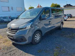 Grau Gebraucht 2020 Renault Trafic Life Van | 25.000 € (Fairer Preis)