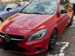 Rot Gebraucht 2015 Mercedes CLA200 Shooting Brake AMG line Kombi | 18.000 € (Fairer Preis)
