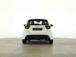 Lunar white Neu 2024 Mazda 2 Center-Line | 25.080 € (Fairer Preis)
