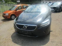 Schwarz Gebraucht 2018 Volvo V40 CC Plus Kombi | 15.900 € (Etwas zu teuer)