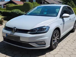 Weiß Gebraucht 2017 VW Golf VII Highline Kleinwagen | 11.900 € (Superpreis)