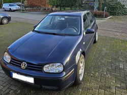 Blau Gebraucht 2001 VW Golf IV Limousine | 2.199 € (Etwas zu teuer)