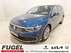Aquamarinblau metallic Gebraucht 2020 VW Passat GTE Kombi | 21.499 € (Guter Preis)