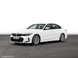 Weiß Gebraucht 2024 BMW 318 Comfort Edition Limousine | 38.252 € (Etwas zu teuer)