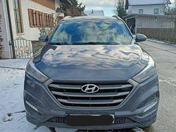 Grau Gebraucht 2018 Hyundai Tucson Trend SUV | 15.400 € (Fairer Preis)