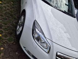 Weiß Gebraucht 2010 Opel Insignia Cosmo Limousine | 3.799 € (Fairer Preis)