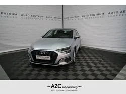 Silber Gebraucht 2022 Audi A3 Sportback Basis Limousine | 22.950 € (Superpreis)
