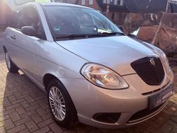 Silber Gebraucht 2008 Lancia Ypsilon Kleinwagen | 3.500 € (Etwas zu teuer)
