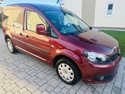 Rot Gebraucht 2011 VW Caddy Edition Van / Kleinbus | 7.350 € (Fairer Preis)