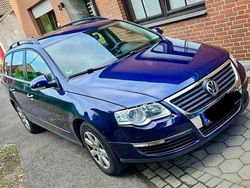 Blau Gebraucht 2005 VW Passat Kombi | 5.000 € (Teuer)