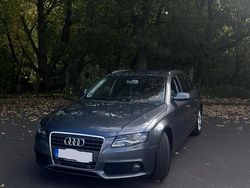 Grau Gebraucht 2012 Audi A4 Comfort Kombi | 9.990 € (Etwas zu teuer)