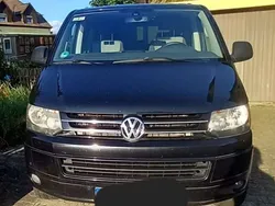 Schwarz Gebraucht 2010 VW Multivan Startline Van / Kleinbus | 17.000 €