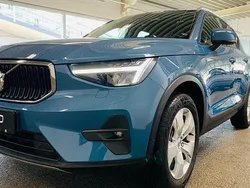 Blau Gebraucht 2024 Volvo XC40 SUV | 37.440 € (Fairer Preis)