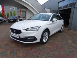 Weiß Gebraucht 2022 Seat Leon Limousine | 20.950 € (Fairer Preis)
