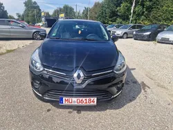 Schwarz Gebraucht 2016 Renault Clio IV LIMITED Limousine | 8.799 € (Fairer Preis)