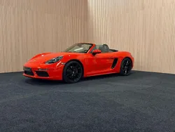 Rot Gebraucht 2017 Porsche 718 Boxster Cabrio | 53.990 € (Fairer Preis)