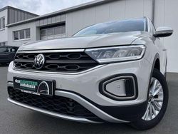 Ascotgrau Gebraucht 2024 VW T-Roc Life SUV | 25.460 € (Guter Preis)