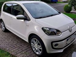 Weiß Gebraucht 2015 VW up! Move Kleinwagen | 6.900 € (Fairer Preis)
