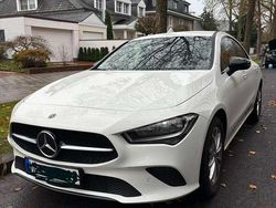Weiß Gebraucht 2019 Mercedes CLA200 Limousine | 24.200 € (Superpreis)