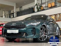 Grün Gebraucht 2022 Kia Stinger Kleinwagen | 44.980 € (Etwas zu teuer)