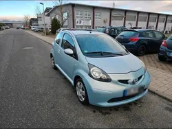 Blau Gebraucht 2006 Toyota Aygo Kleinwagen | 1.650 € (Fairer Preis)