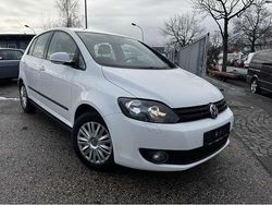 Candyweiß Gebraucht 2011 VW Golf VI Trendline Kleinwagen | 2.850 €