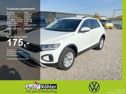 Pure white / titanschwarz Gebraucht 2025 VW T-Roc Life SUV | 22.320 € (Superpreis)