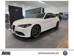 Bianco banchise Neu 2025 Alfa Romeo Giulia Veloce Limousine | 55.985 € (Fairer Preis)