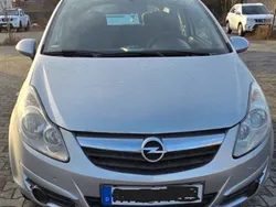 Silber Gebraucht 2009 Opel Corsa Innovation Limousine | 2.800 € (Fairer Preis)